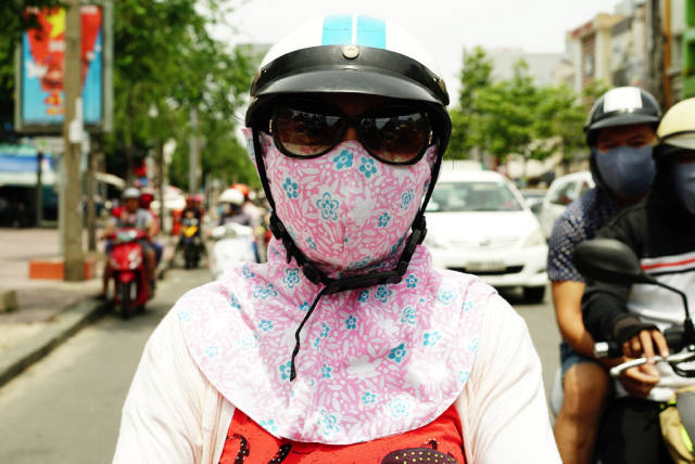 Vietnamese Women Are Obsessed With White Skin