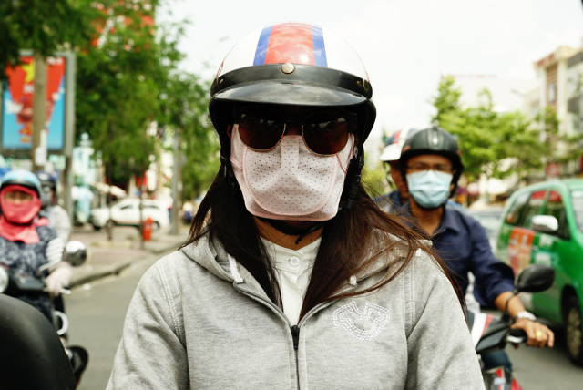 Vietnamese Women Are Obsessed With White Skin