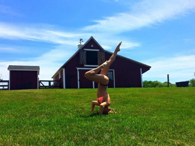 Feast Your Eyes On These Bandy Girls