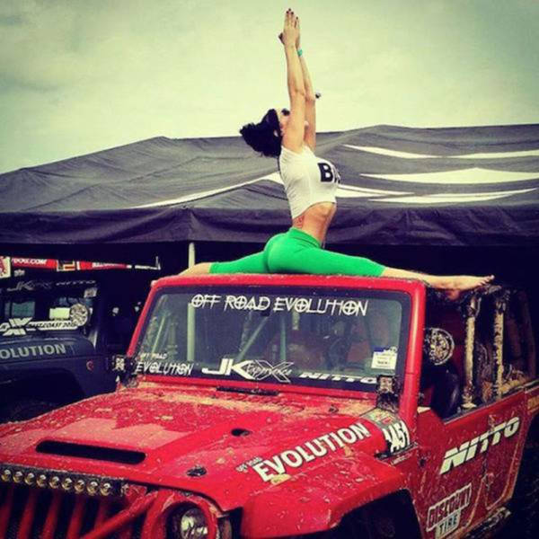 Feast Your Eyes On These Bandy Girls