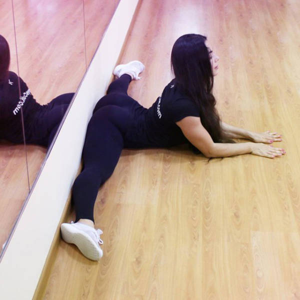 Feast Your Eyes On These Bandy Girls