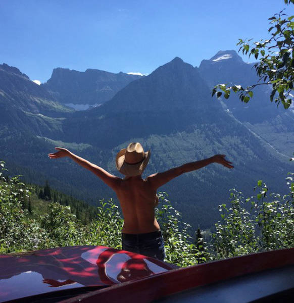 All Girls Should Go Bra-Free