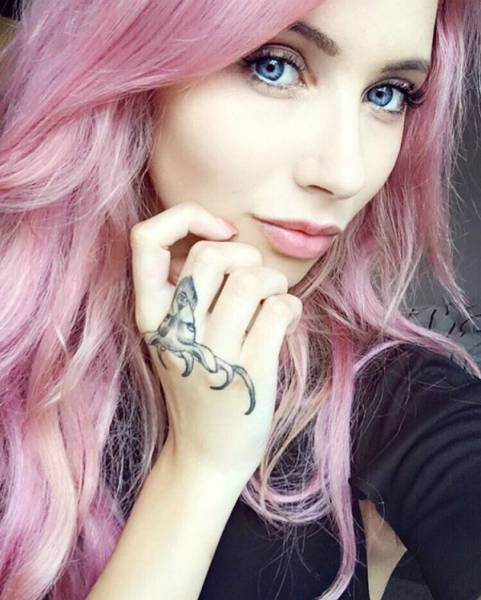 A Super Sexy Danish Student-Politician