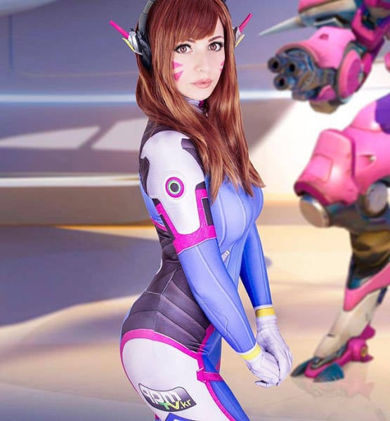 The Sexy Cosplay Girls of Every Nerds Fantasy