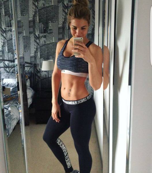 Sexy Girls Rocking Yoga Pants