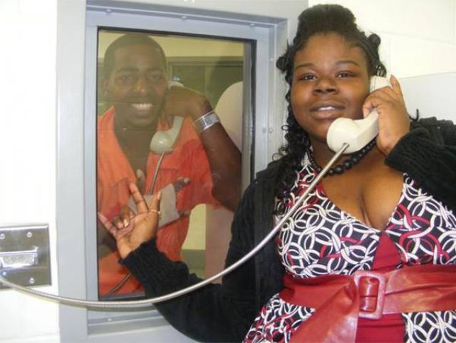 Ghetto Glamor Shots That Are Incredibly Ridiculous