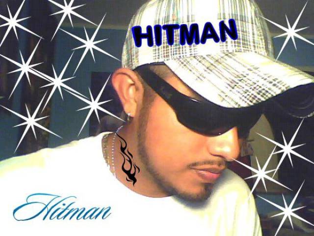 Ghetto Glamor Shots That Are Incredibly Ridiculous