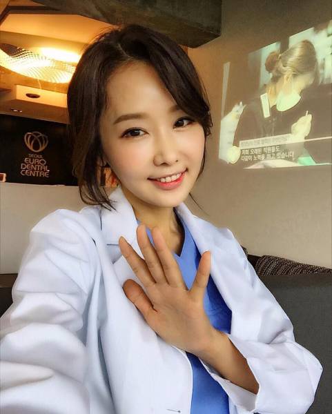 How Old Do You Think She Is?