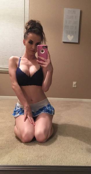 Jaw-Dropping Girls With Beautiful Breasts