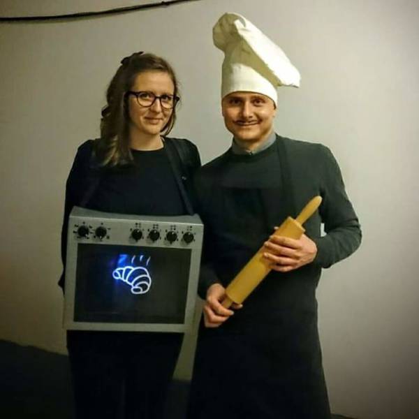 Pregnant Women Who Nailed Their Halloween Costumes