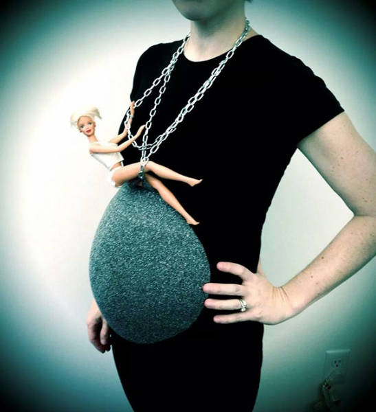Pregnant Women Who Nailed Their Halloween Costumes