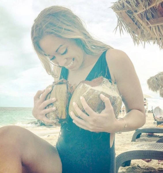 Goofy Girls Are The Best Kind Of Girlfriend