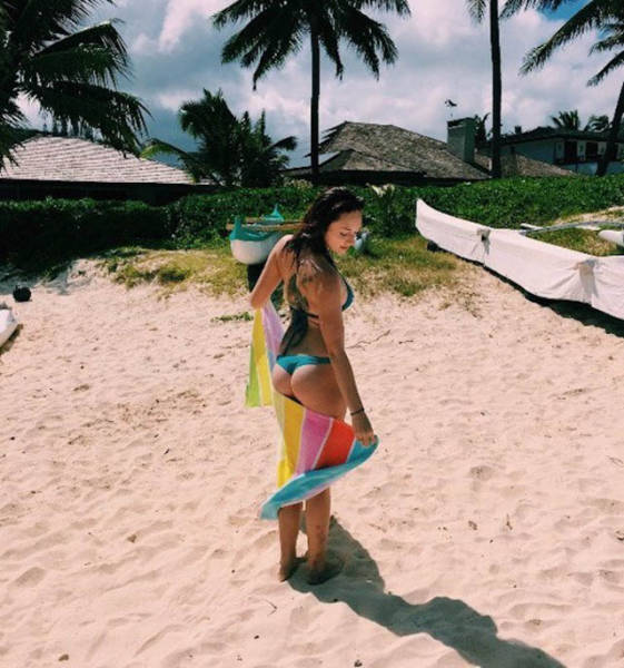 These Girls Rock Great Butts