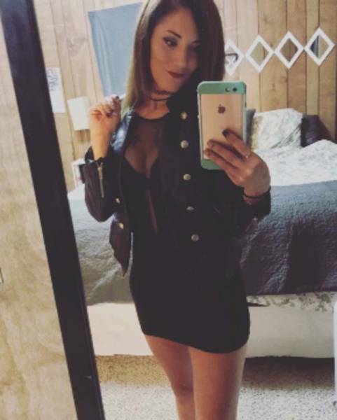 Girls Who Make Mesh Dress Look Amazing