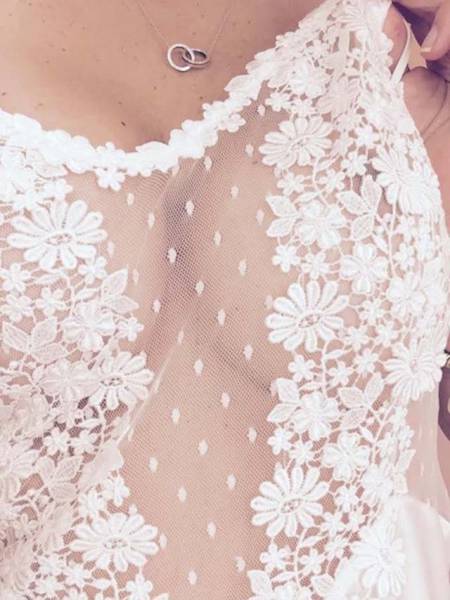 Girls Who Make Mesh Dress Look Amazing