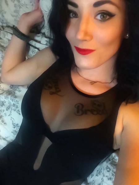 Girls Who Make Mesh Dress Look Amazing