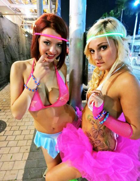 grownup corner 49 pics 14.html - 49 HD Photos | Premium Gallery 2016