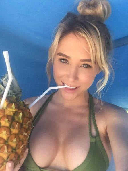 Girls With Beautiful Boobs Are A Mouthwatering Sight