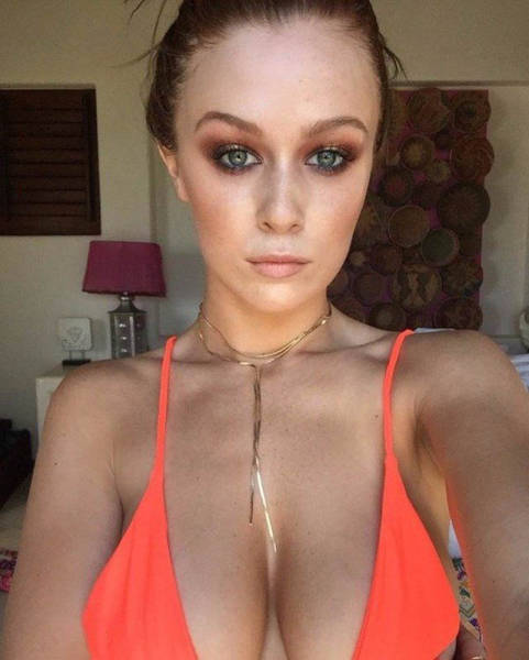 Girls With Beautiful Boobs Are A Mouthwatering Sight