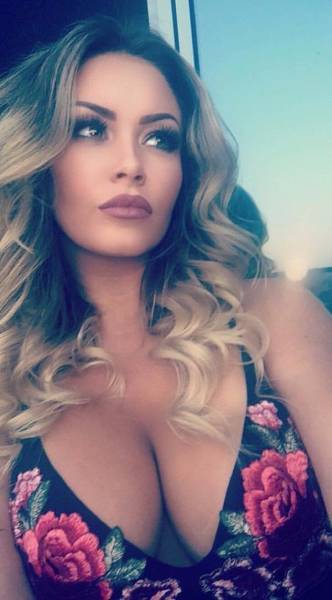 Girls With Beautiful Boobs Are A Mouthwatering Sight