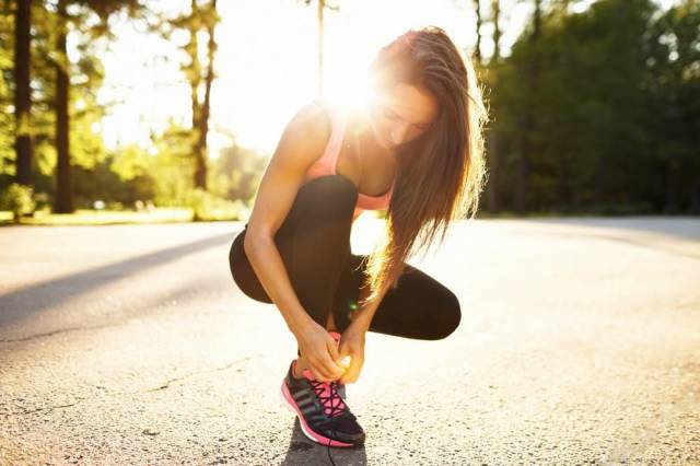 Fit Girls That Are Almost Too Hot to Handle