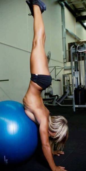 Fit Girls That Are Almost Too Hot to Handle