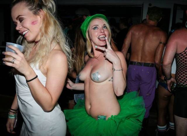 grownup corner 56 pics 6 gifs 9.html - 56 HD GIF | Premium Gallery 2016