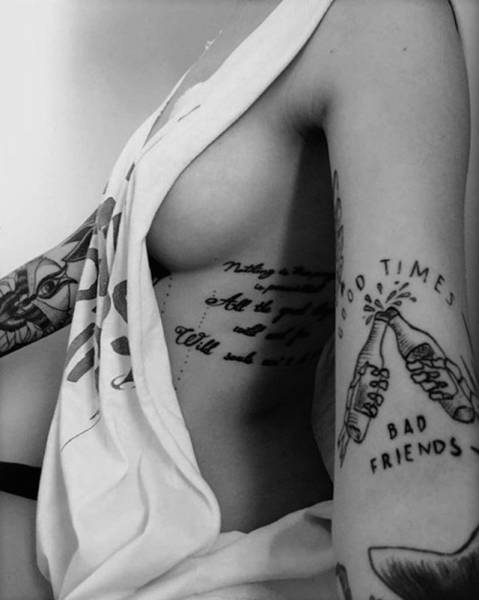 Boys Go Wild for Sideboobs