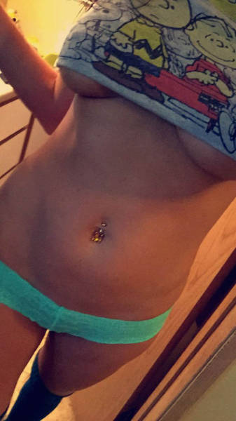 Get Ready For Some Tasty Underboob Pics