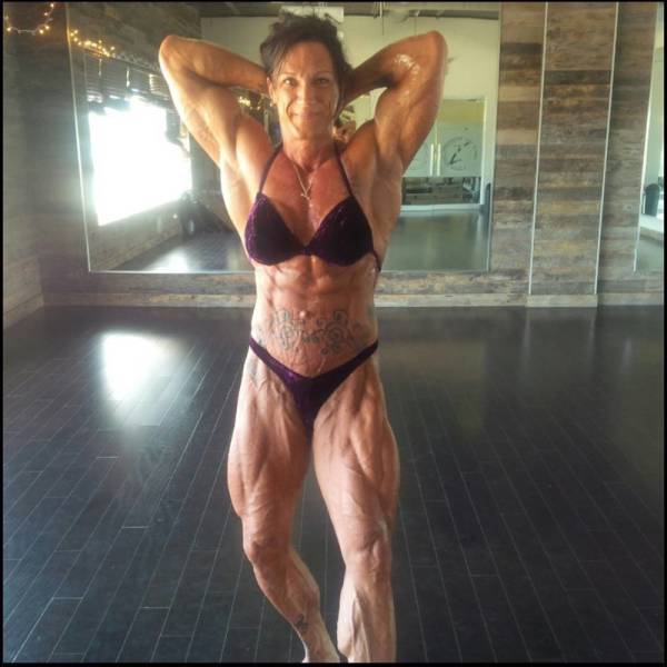 A Female Bodybuilder Like You’ve Never Seen Before
