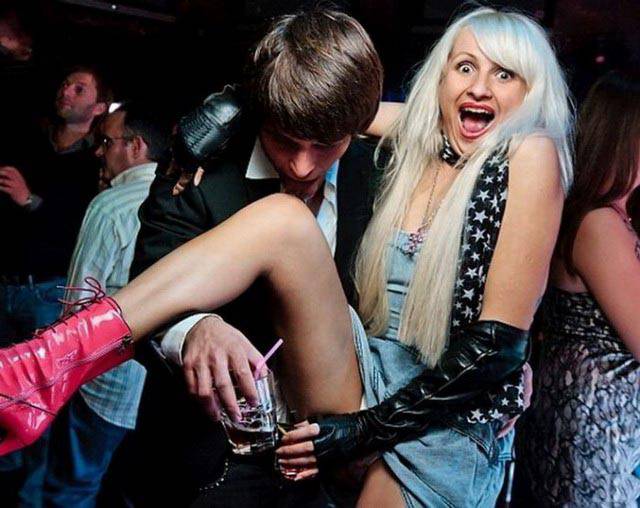 These Girls Announce Party Time!