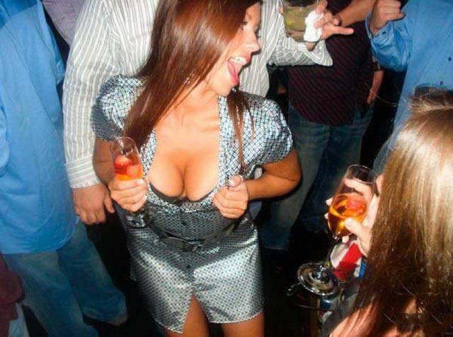 These Girls Announce Party Time!