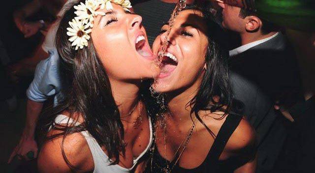 These Girls Announce Party Time!