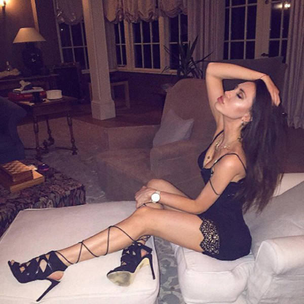 Nothing’s More Beautiful Than These Tempting Woman Legs